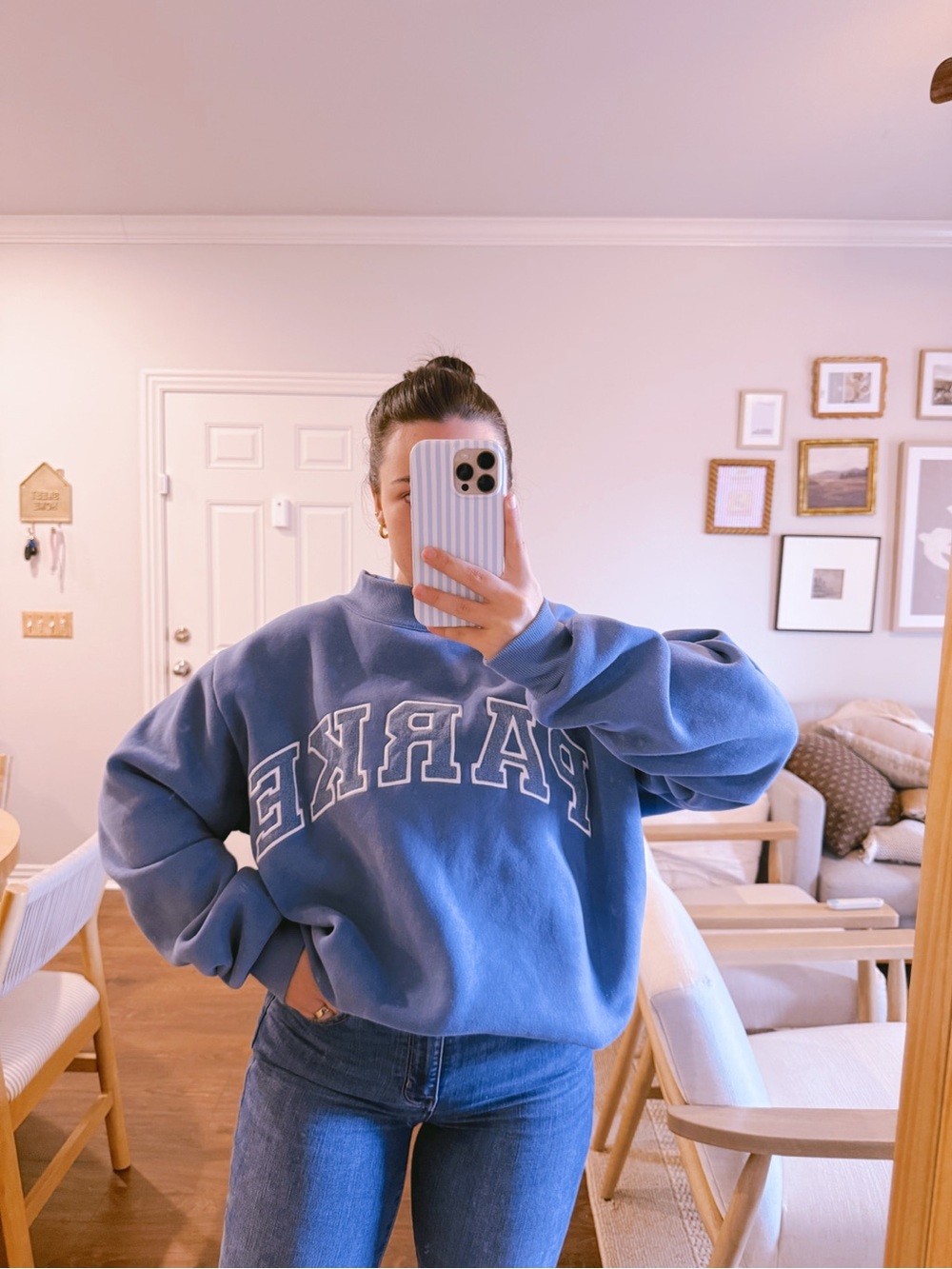 Parke Women's Blue Crewneck Sweatshirt - Relaxed Pullover